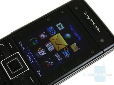 Sony Ericsson C902 reviewed
