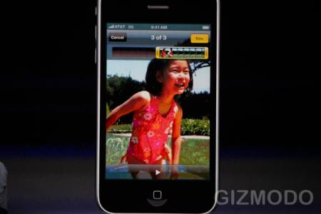 Apple iPhone 3GS showing video