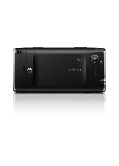 Sony Ericsson Xperia X2 showing 8.2 megapixel camera