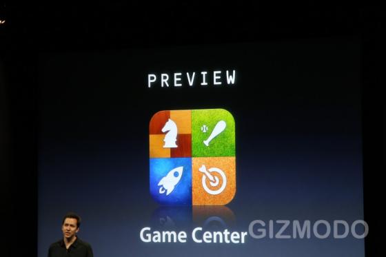 iPhone 4 Game Center