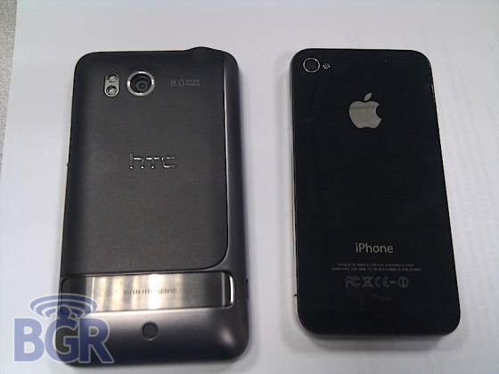 HTC smartphone compared to na iPhone 4
