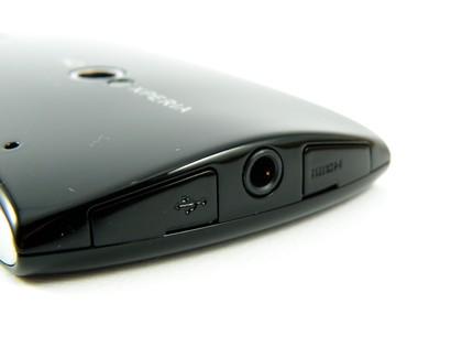 Sony Ericsson Xperia Neo with HDMI port