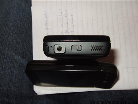 Nokia N900 showing headphone jack